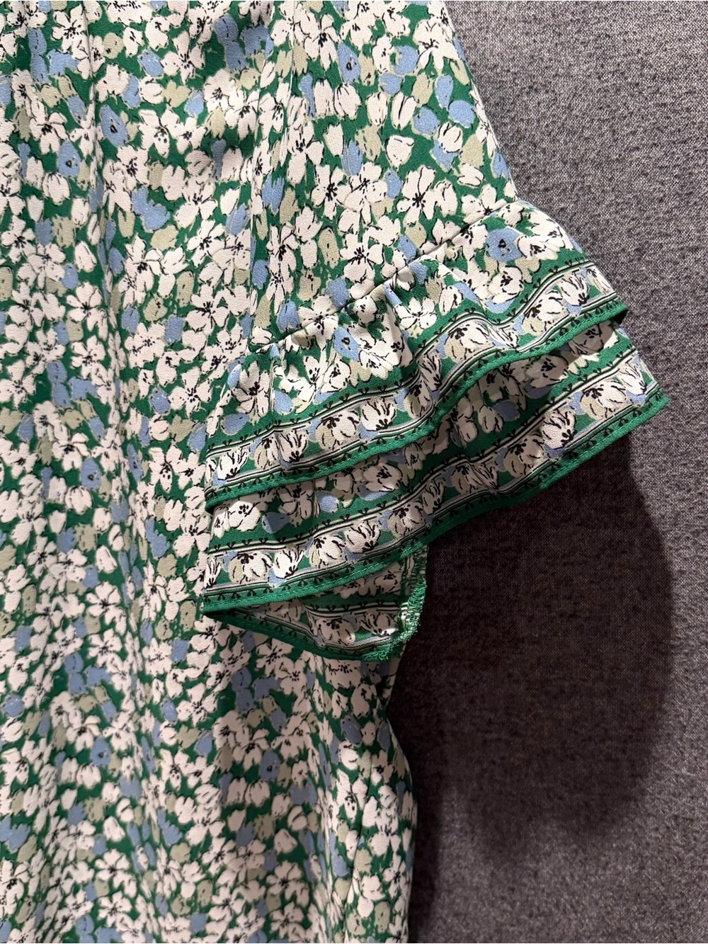 Max Studio Womens Plus 1X Green Floral Smocked Neck Blouse Short Sleeve Shirt - Picture 11 of 13